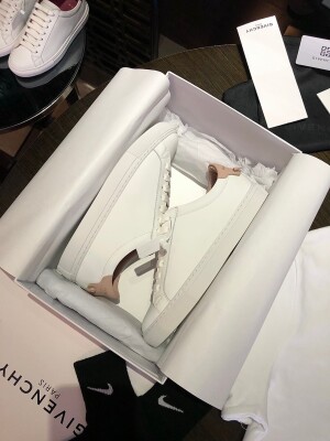 Givenchy Basic Sneakers Light Pink Ss2022