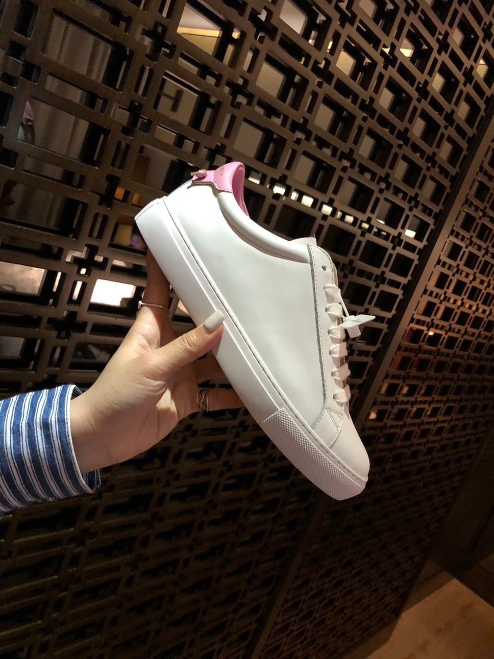 Givenchy Basic Sneakers Pink Ss2022