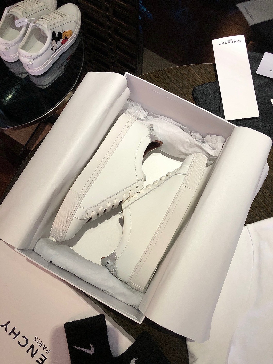 Givenchy Basic Sneakers Sliver Ss2022