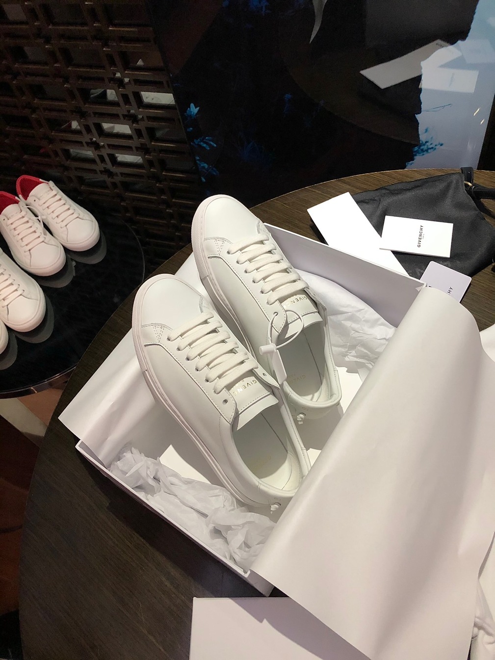 Givenchy Basic Sneakers White Ss2022