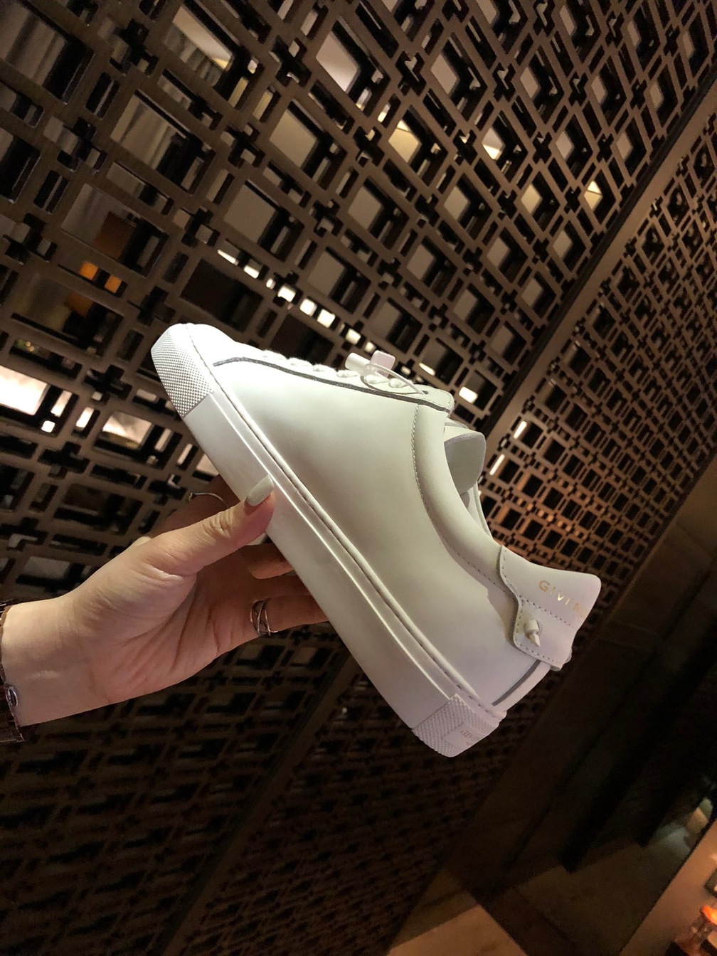 Givenchy Basic Sneakers White Ss2022