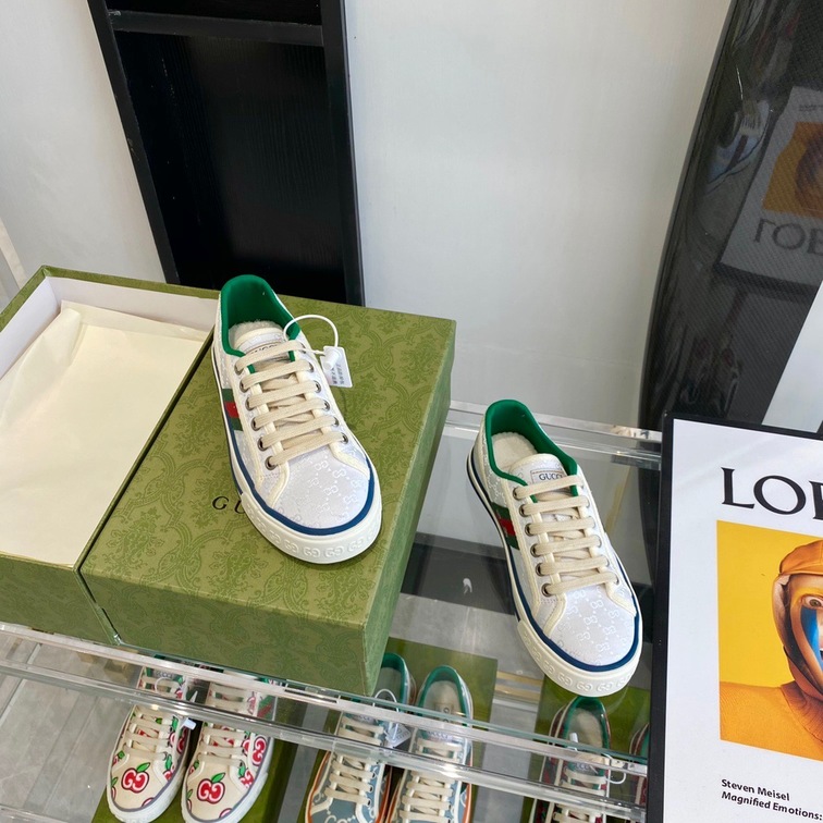 Gucci 1955 White Double G Ss2022