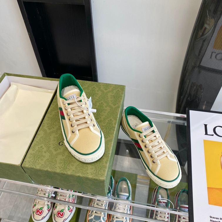 Gucci 1955 Yellow Double G Ss2022