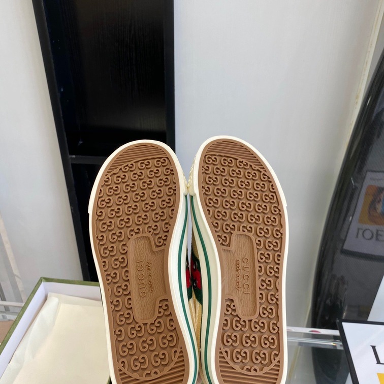 Gucci 1955 Yellow Double G Ss2022