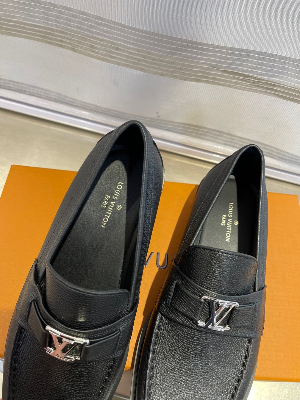 Loafer Lv Leather Logo Ss2022