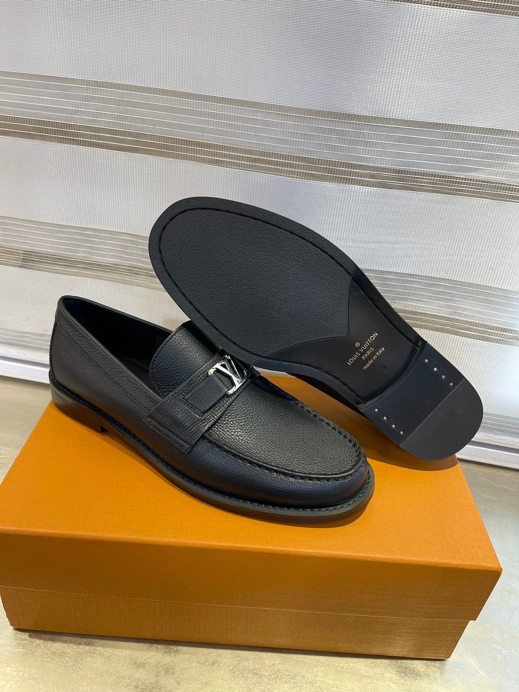 Loafer Lv Leather Logo Ss2022