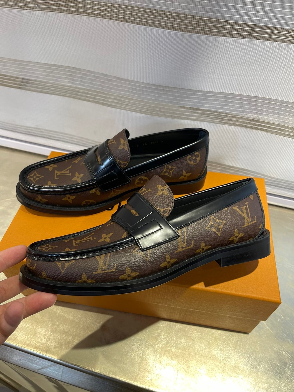 Loafer Lv Monogram Lvxnba Brown Ss2022