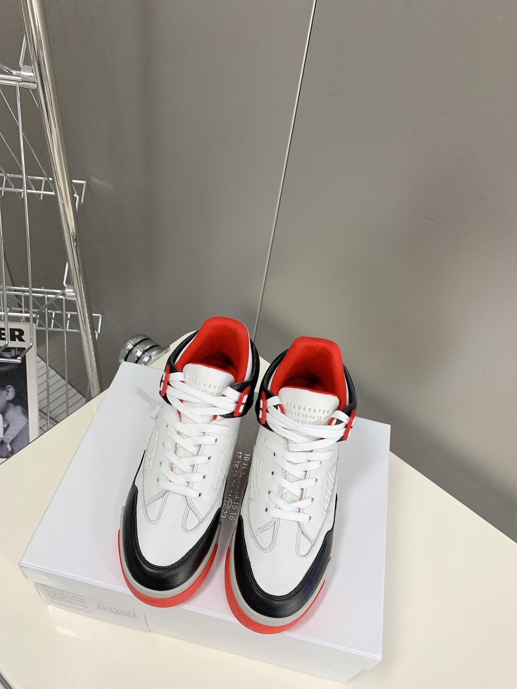 Maison Sneakers Red Beige Ss2022