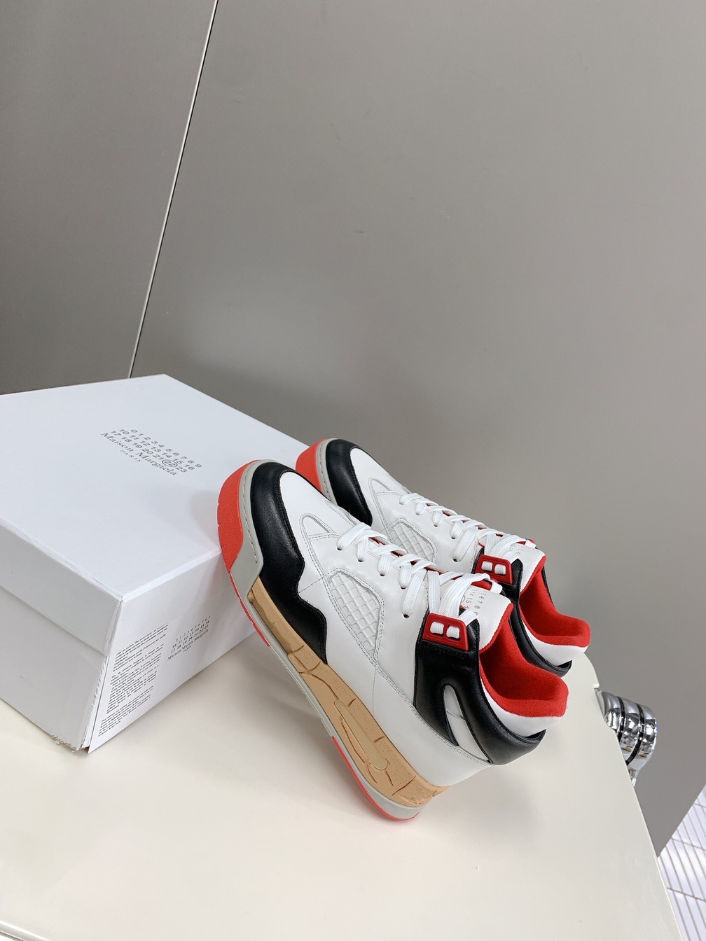 Maison Sneakers Red Beige Ss2022