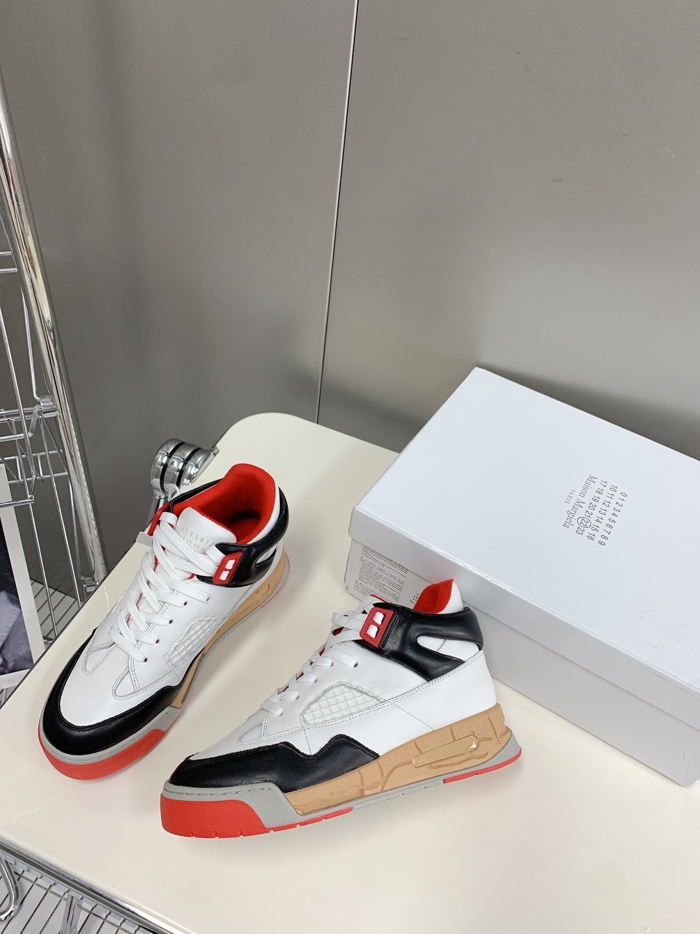 Maison Sneakers Red Beige Ss2022