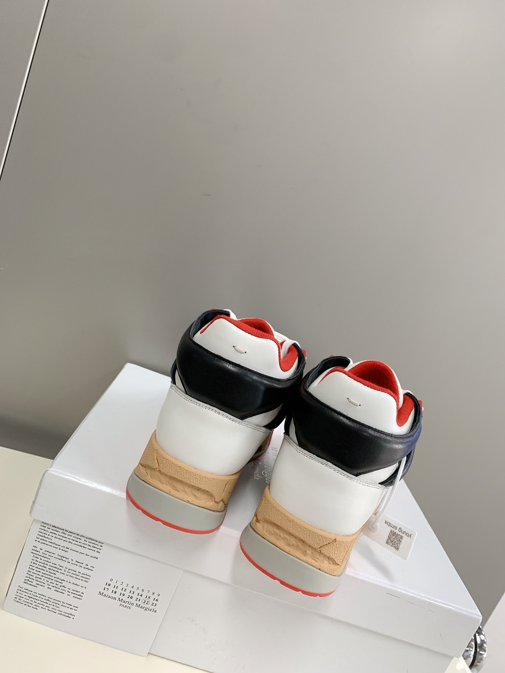 Maison Sneakers Red Beige Ss2022