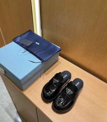 Loafer Slipon Chanel Black Leather Ss2022