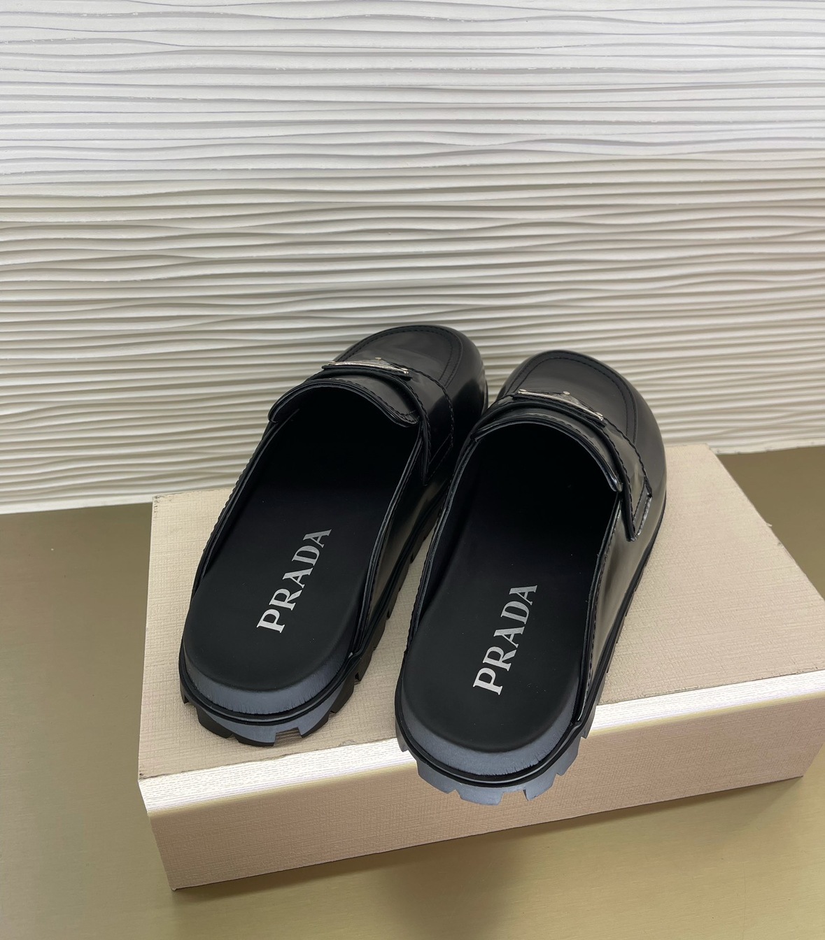 Loafer Slipon Chanel Leather Black Ss2022