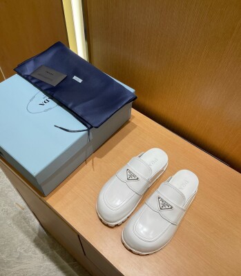 Loafer Slipon Chanel White Leather Ss2022