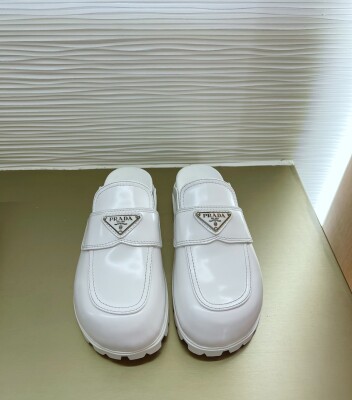 Loafer Slipon Chanel White Leather Ss2022