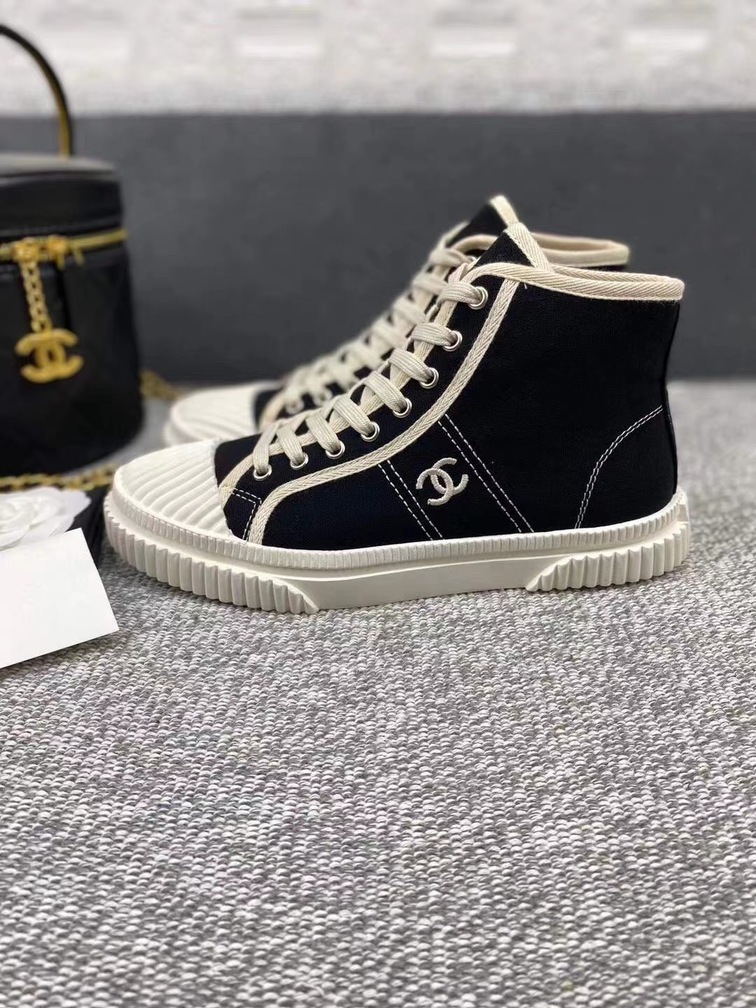 Chanel Woman Sneakers High Top Ss2022
