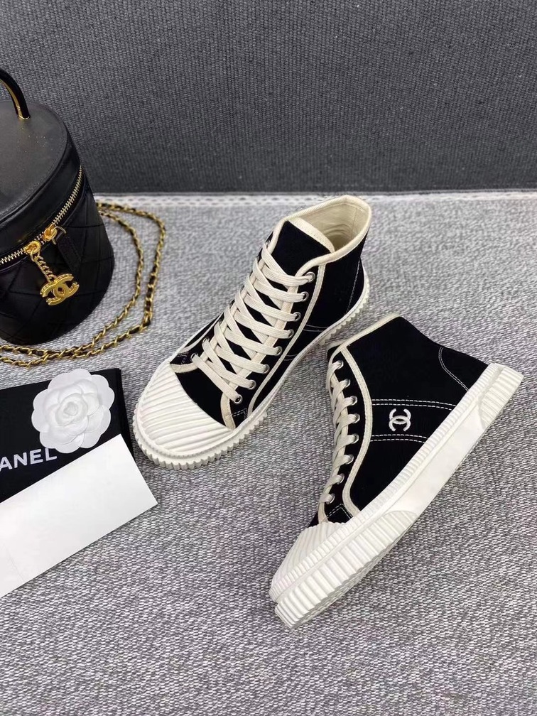 Chanel Woman Sneakers High Top Ss2022