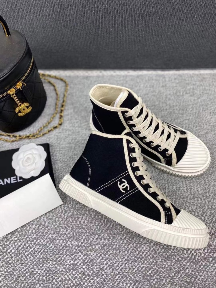 Chanel Woman Sneakers High Top Ss2022