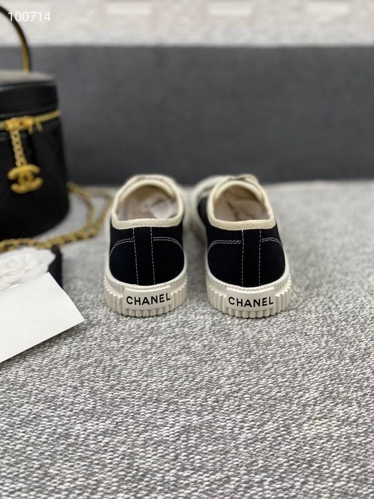 Woman Sneakers Chanel Ss2022