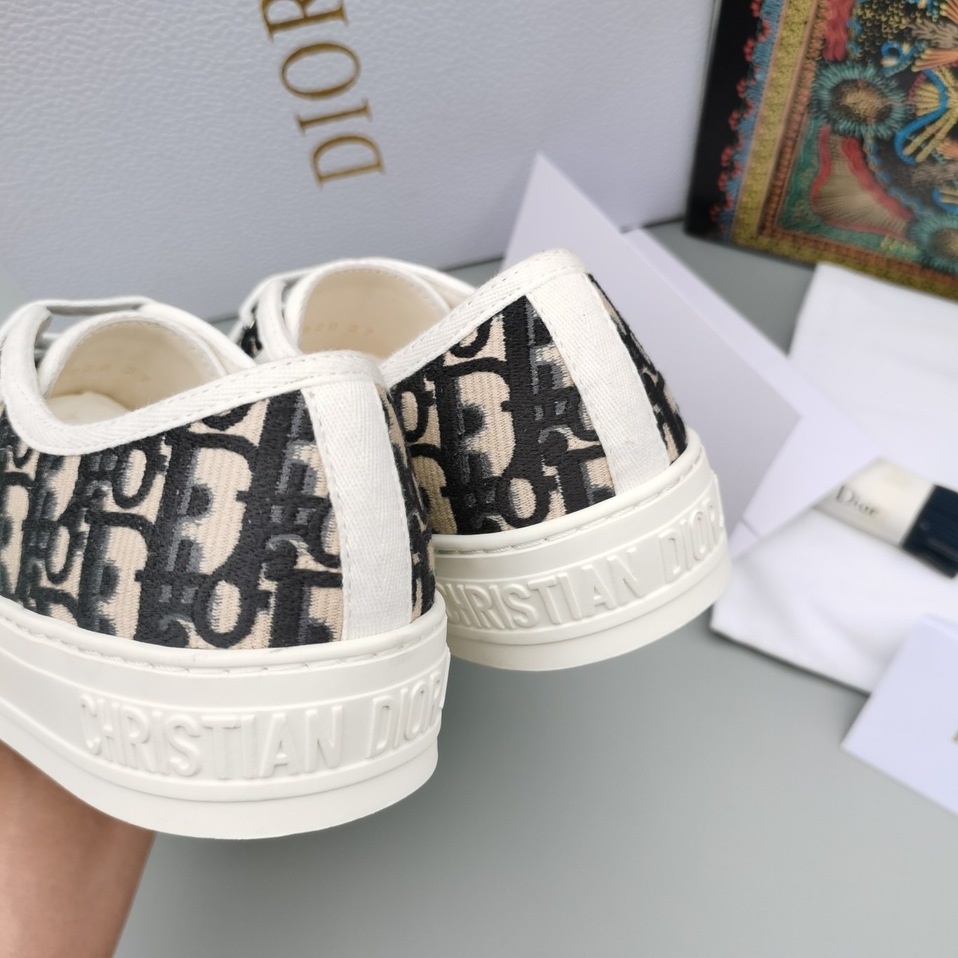 Dior Walkndior Sneakers