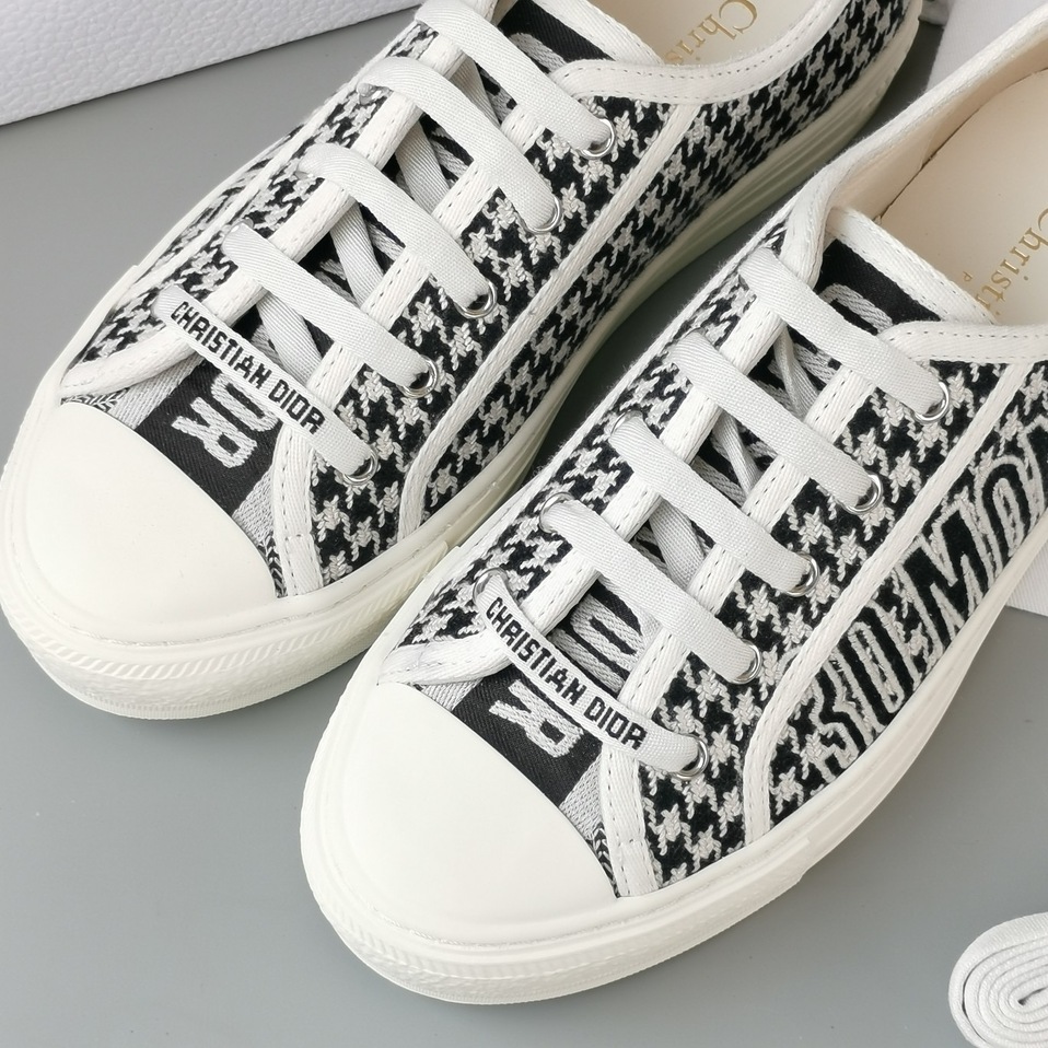 Dior Walkndior Sneakers