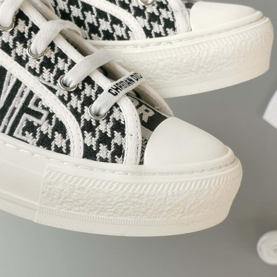 Dior Walkndior Sneakers