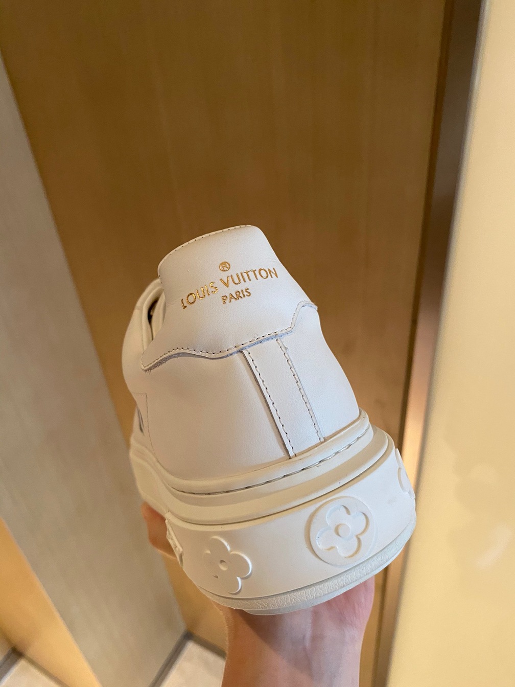 Lv Logo Basic Sneakers Ss2022