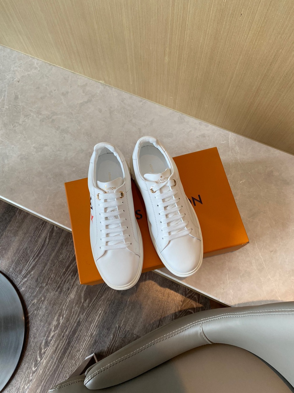 Lv Logo Basic Sneakers Ss2022