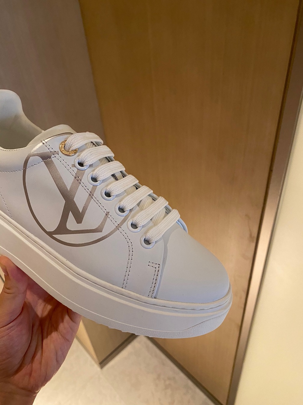 Lv Logo Basic Sneakers Ss2022