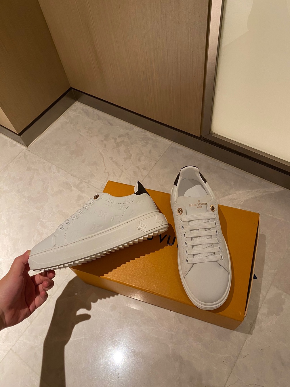 Lv Monogram Logo Basic Ss2022