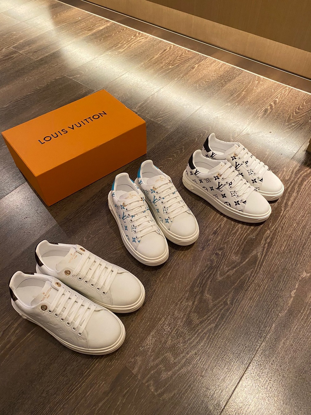 Lv Monogram Logo Basic Ss2022