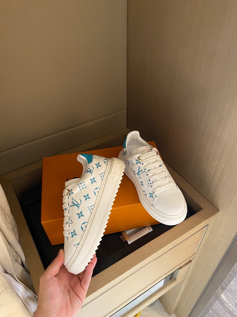 Lv Monogram Logo Basic Ss2022