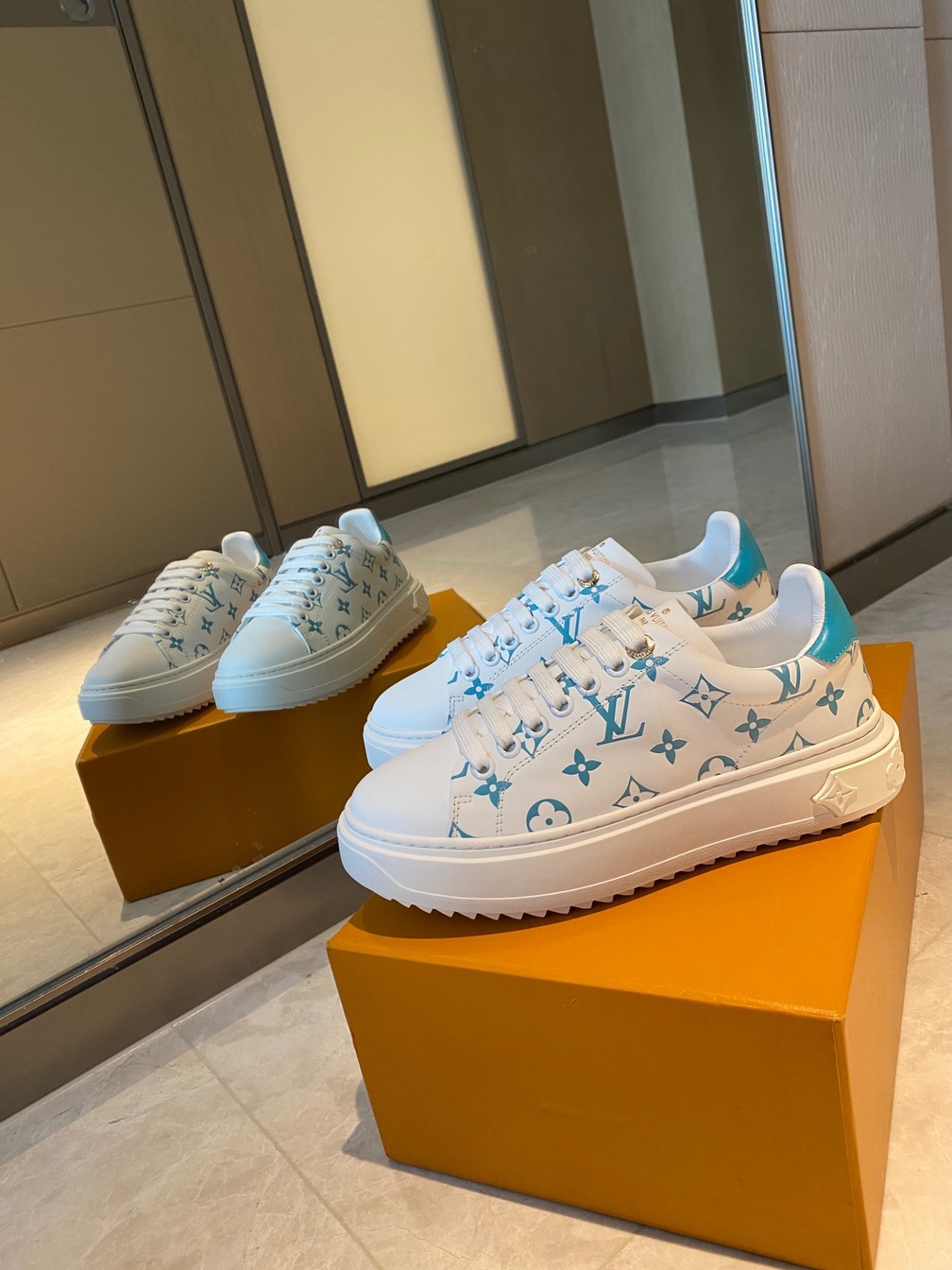 Lv Monogram Logo Basic Ss2022