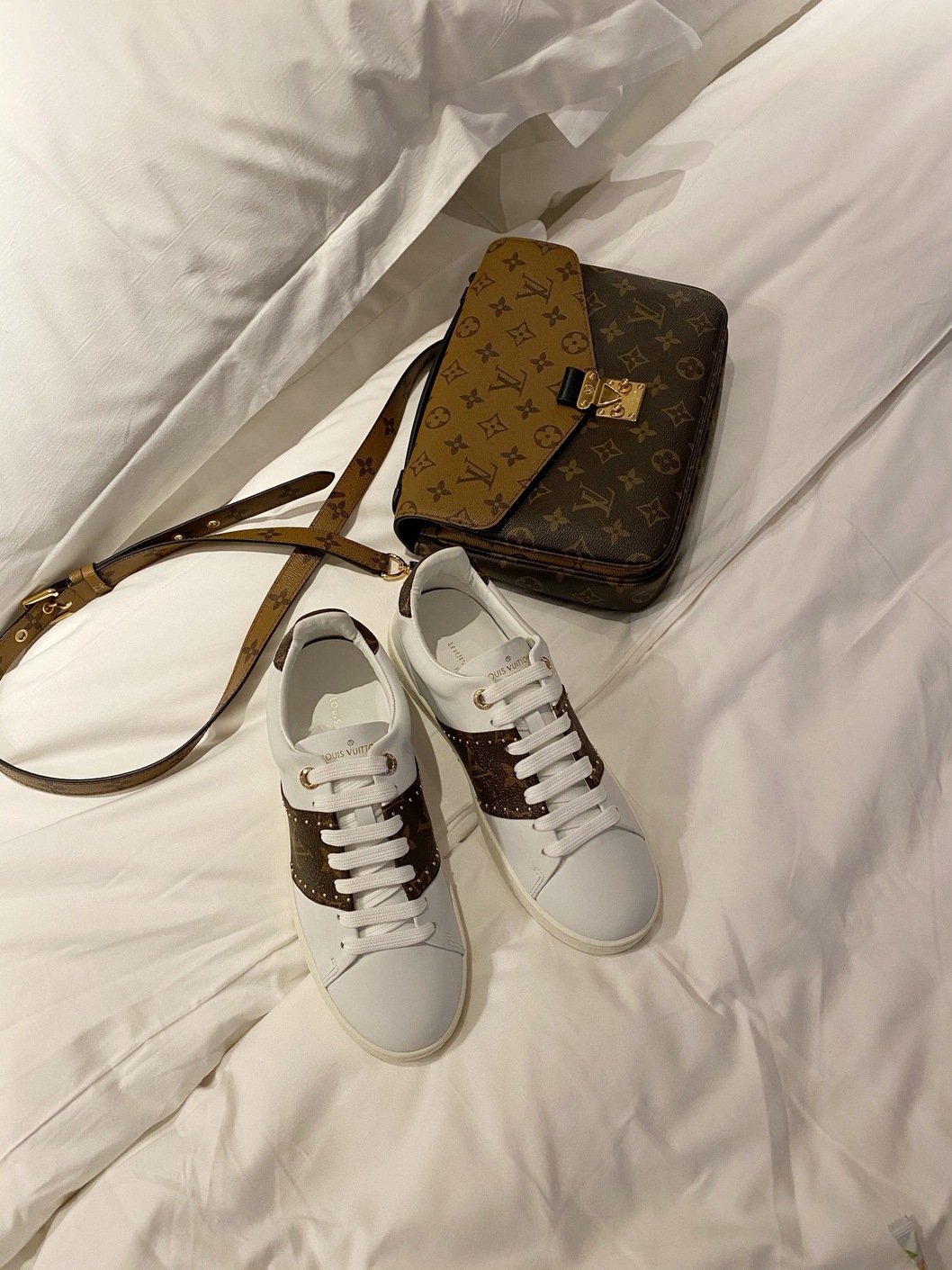 Lv Sneakers Strap Ss2022