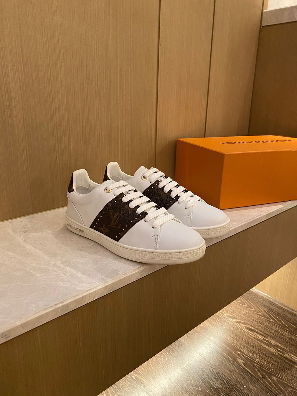 Lv Sneakers Strap Ss2022