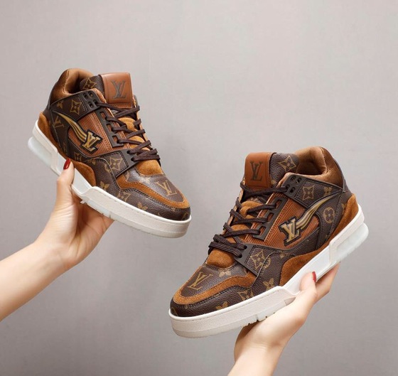 Lv Trainer Browne Wave Sneakers