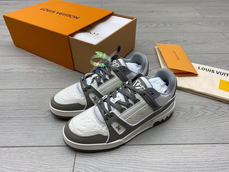 Lv Trainer Gray Sneakers