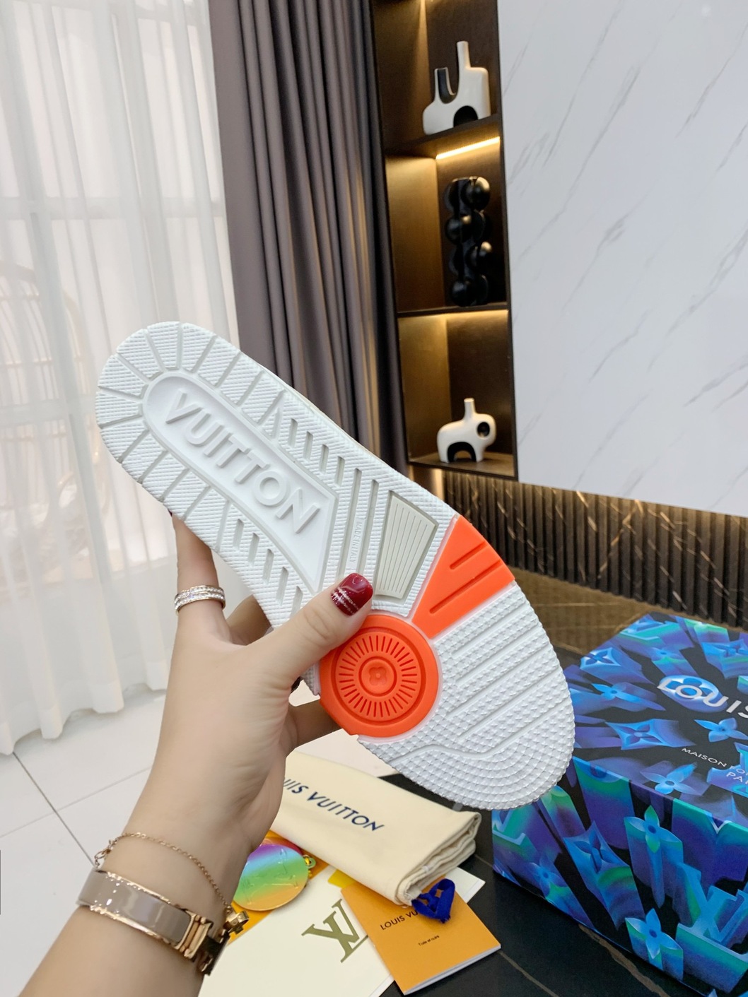 Lv Trainer Sneaker Ss2022