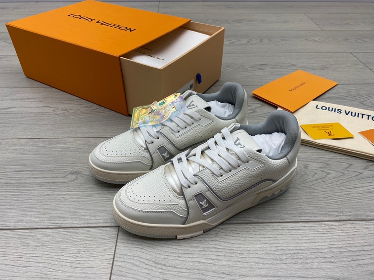 Lv Trainer Sneakers 54 Grey