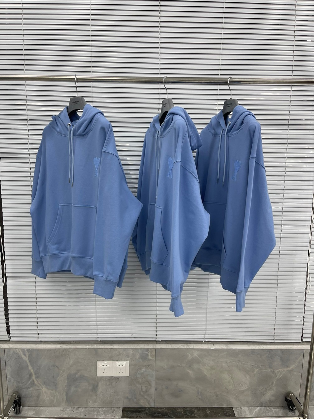 Hoodie Amiri Basic Big Logo Ss2022