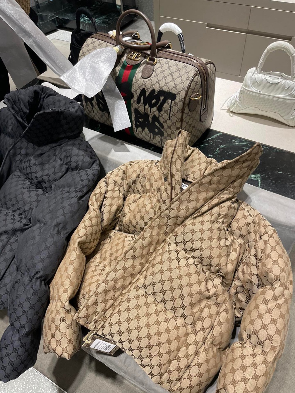 Puffer 2 Style Balenxgucci Ss2022