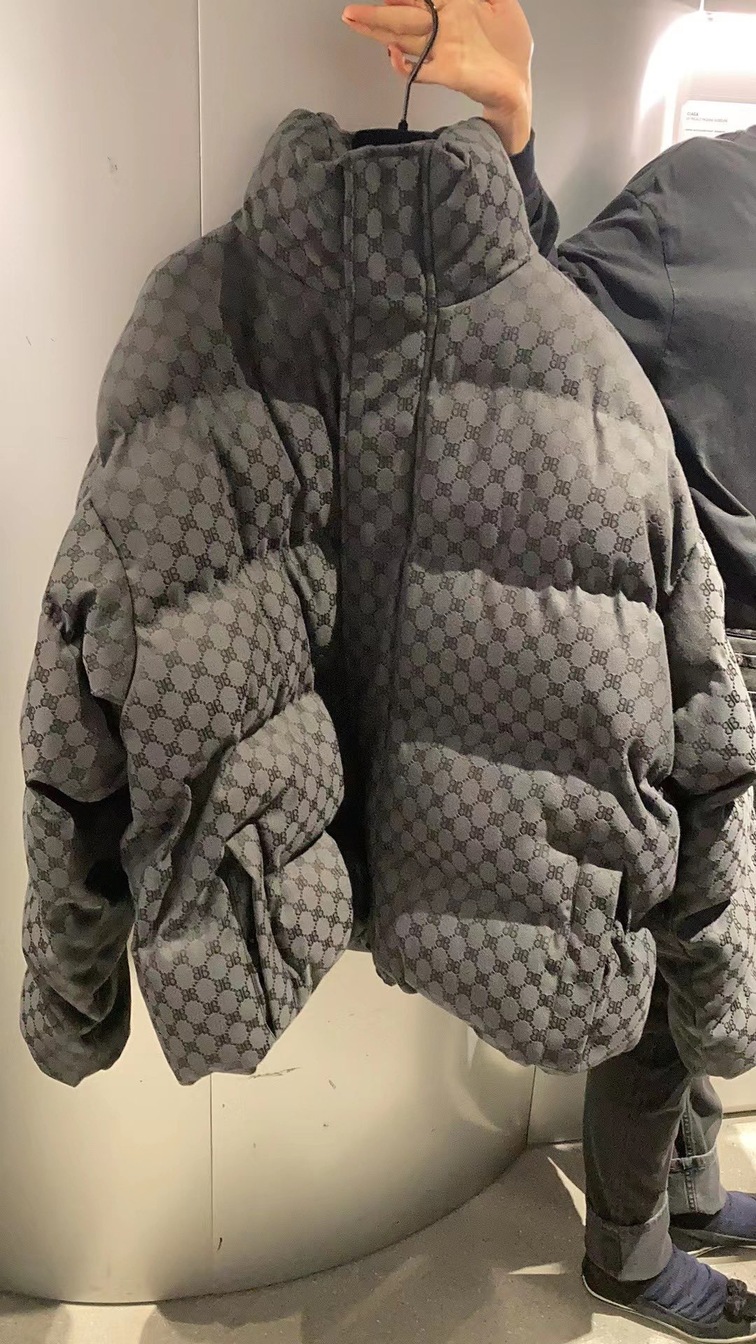 Puffer 2 Style Balenxgucci Ss2022