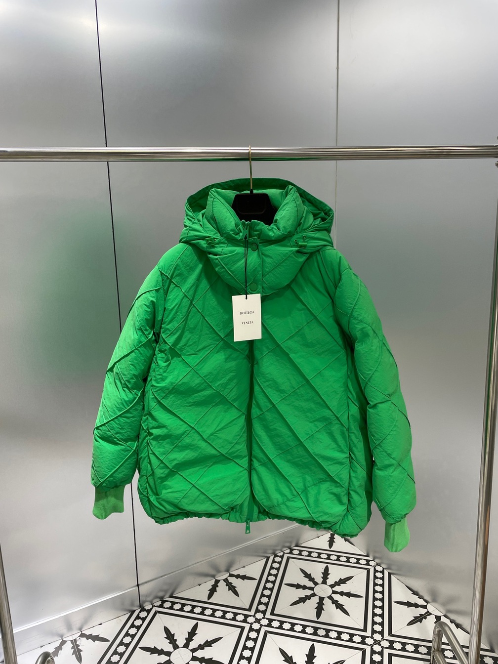 Puffer Bottega Neon Ss2022