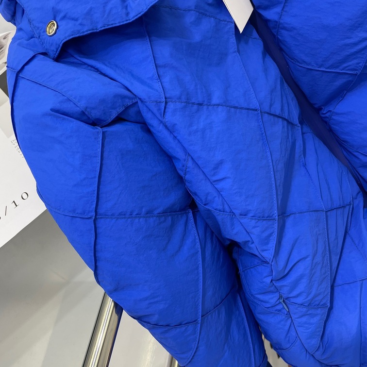 Puffer Bottega Neon Ss2022