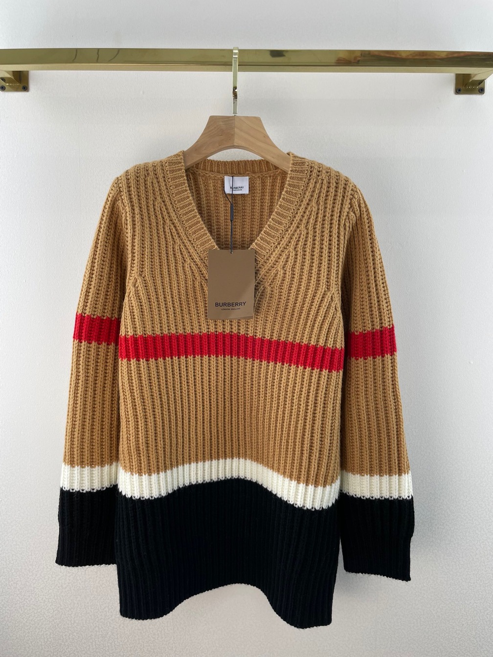 Sweaters Burberry Stripe V Neck Ss2022