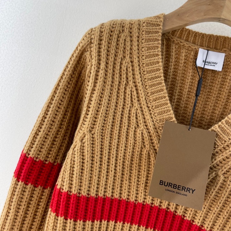 Sweaters Burberry Stripe V Neck Ss2022