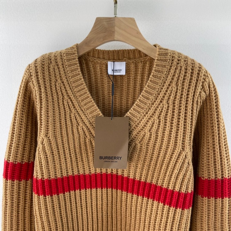 Sweaters Burberry Stripe V Neck Ss2022