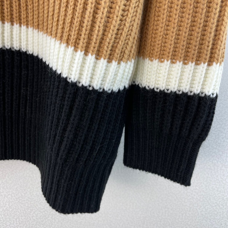 Sweaters Burberry Stripe V Neck Ss2022