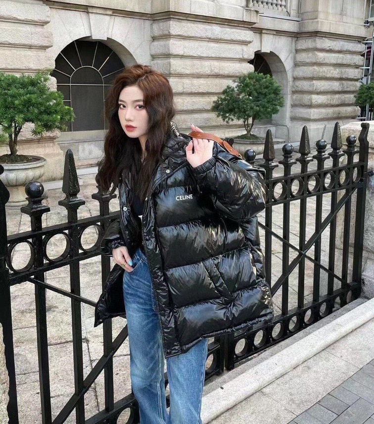 Puffer Celine Logo Shiny Skin Ss2022