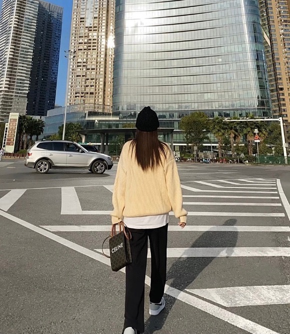 Sweaters Celine Small Logo Ss2022